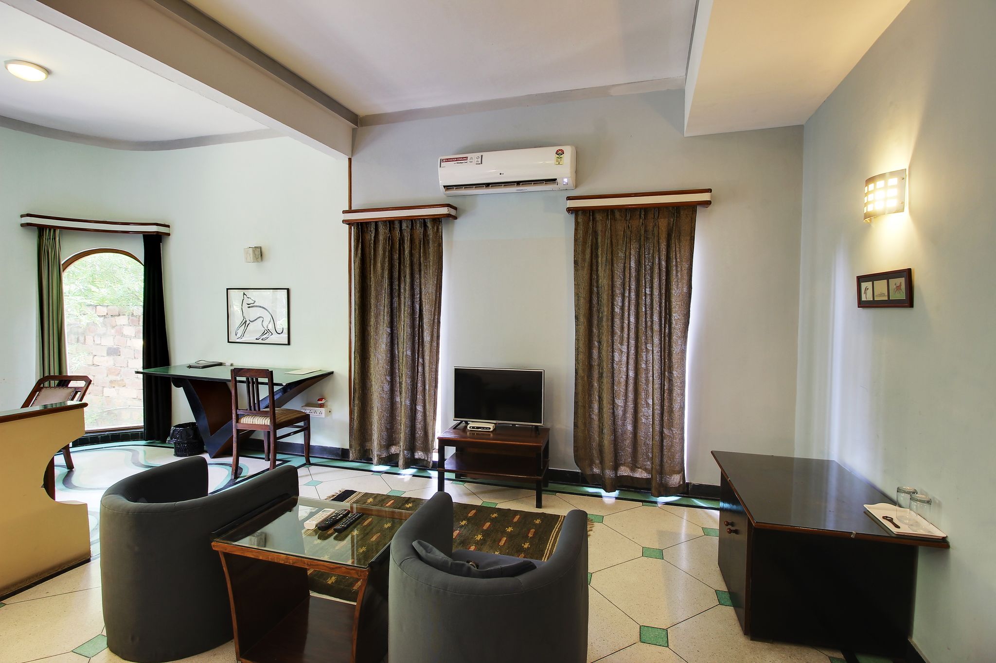 Hotel Inn Season - A Heritage Hotel in Jodhpur AC Luxury Suites Double Bed Room 18