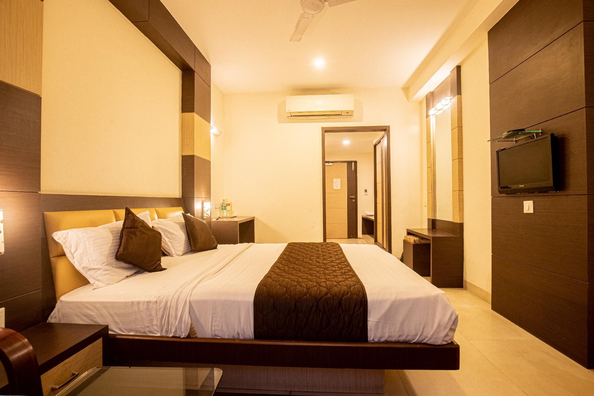 Sri Krishna Palace Executive Room 3