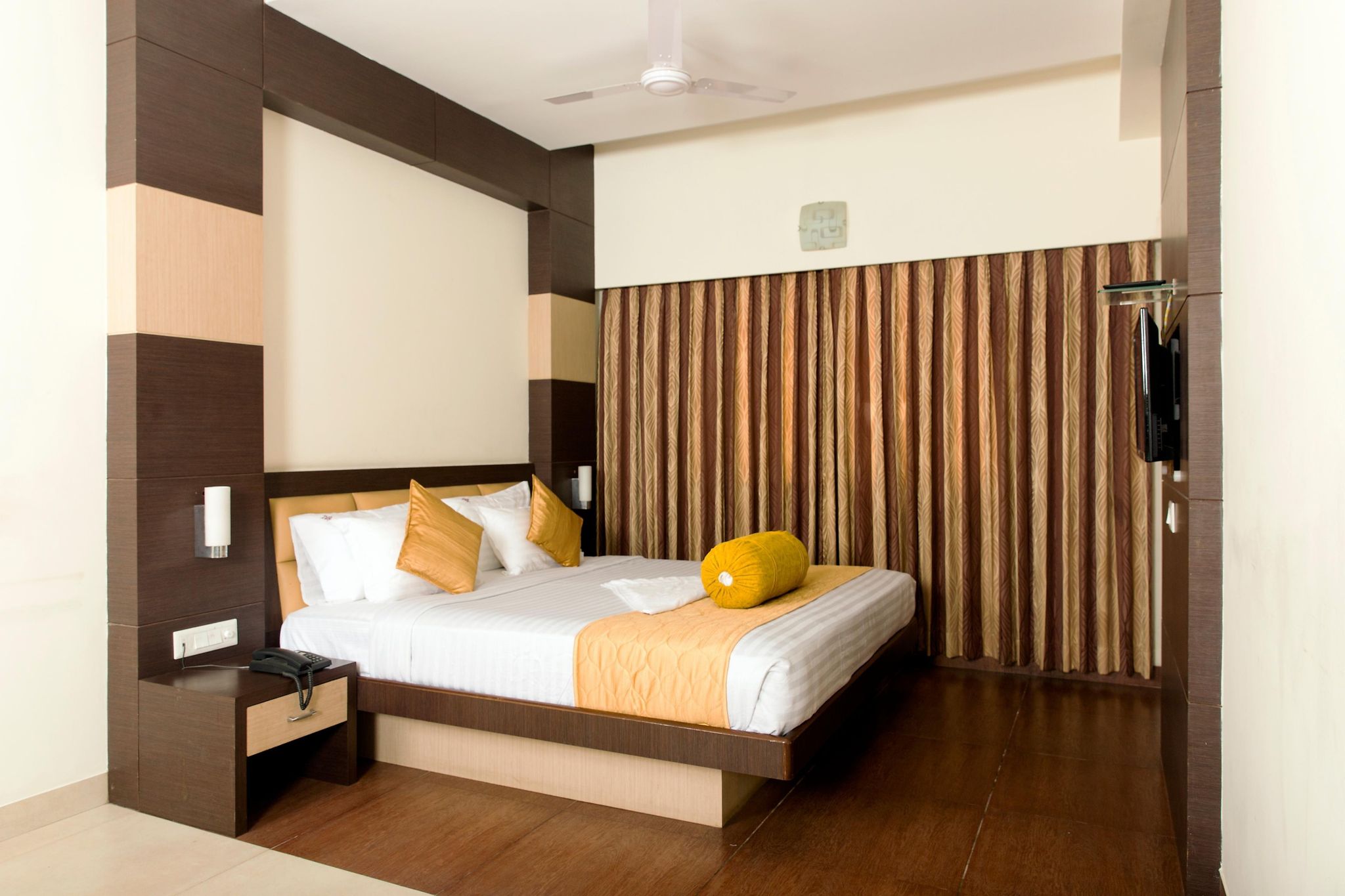 Sri Krishna Palace Executive Room 4