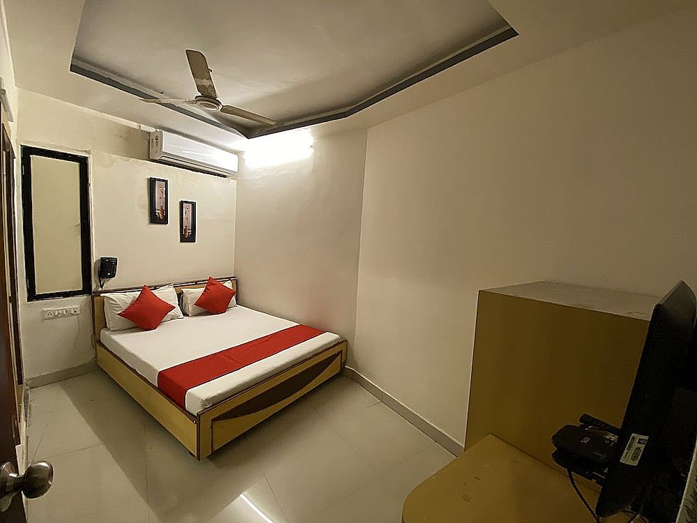 Hotel Riverfront Economy Room 2