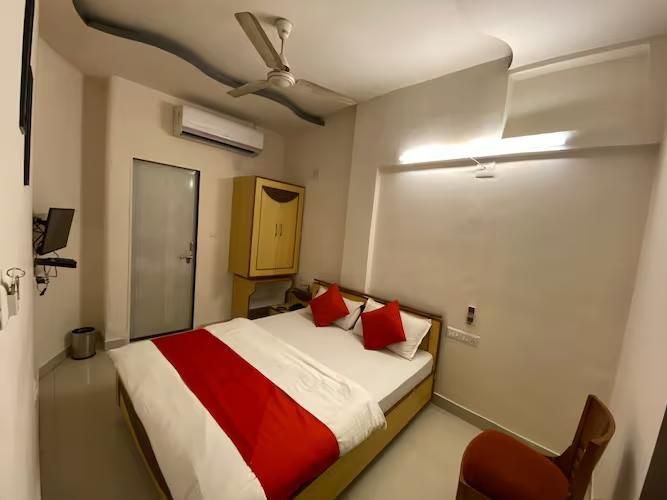 Hotel Riverfront Economy Room 4