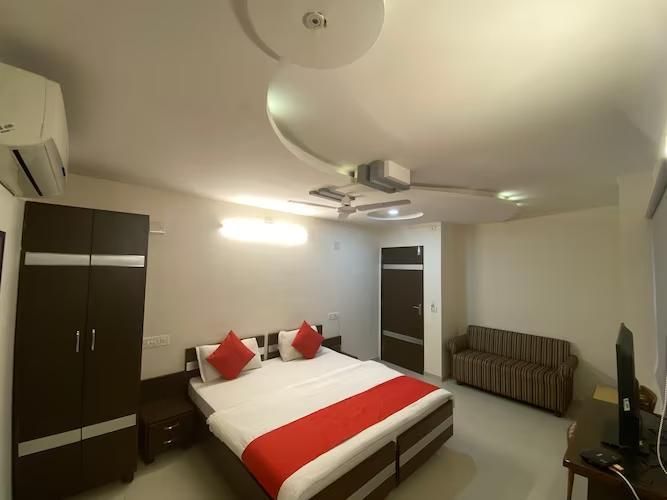 Tripple Occupancy Bed