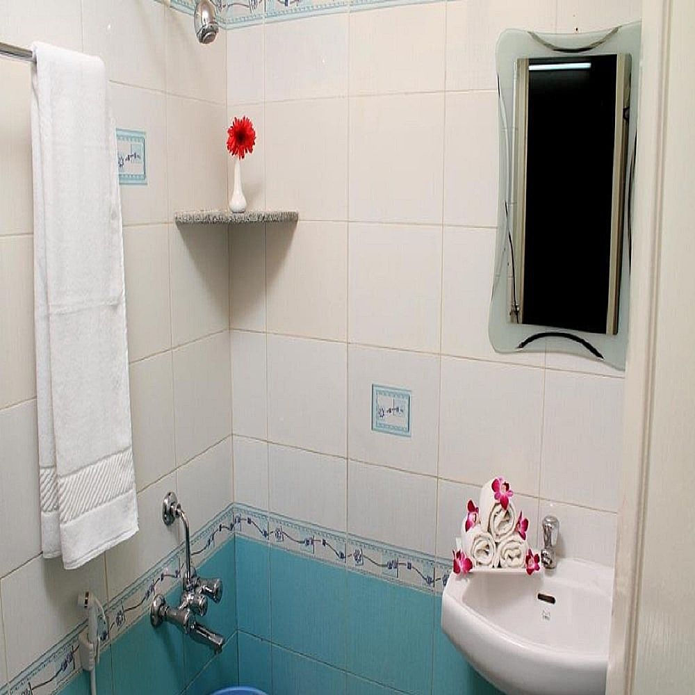 Hoppers Stop Yelahanka Deluxe Room 13