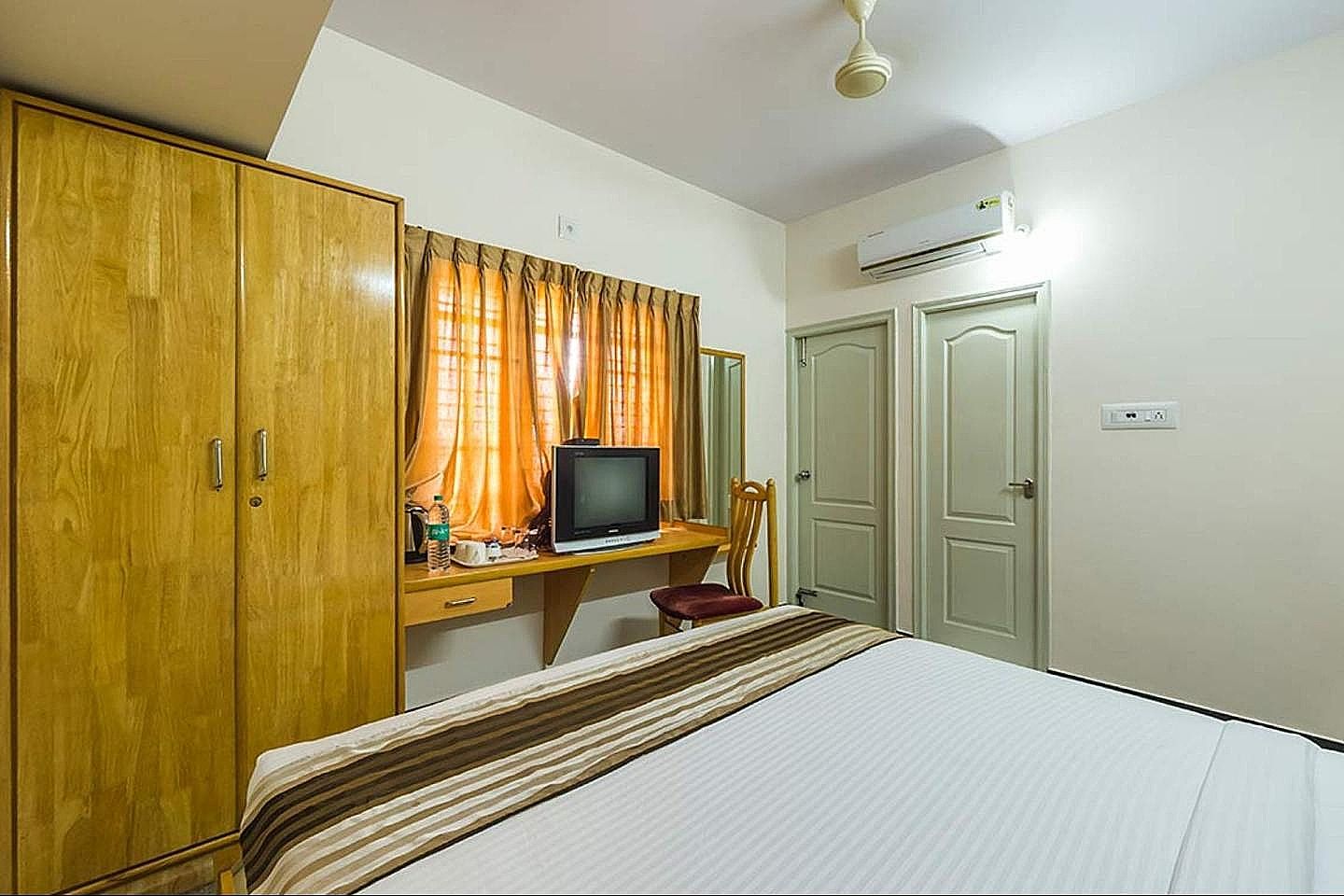Hoppers Stop Yelahanka Deluxe Room 10