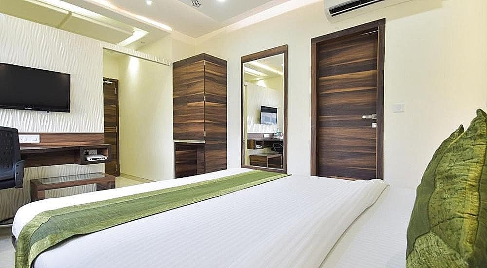 undefined HOTEL PALLIATE 7