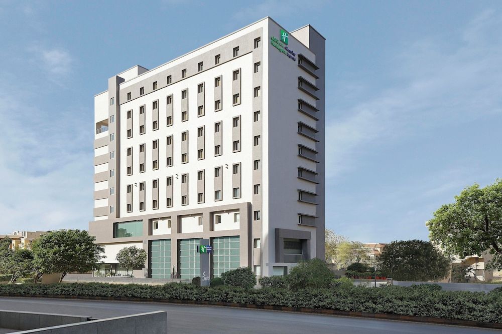 undefined Holiday Inn Express Ahmdabad Prahlad Nagar, an IHG Hotel