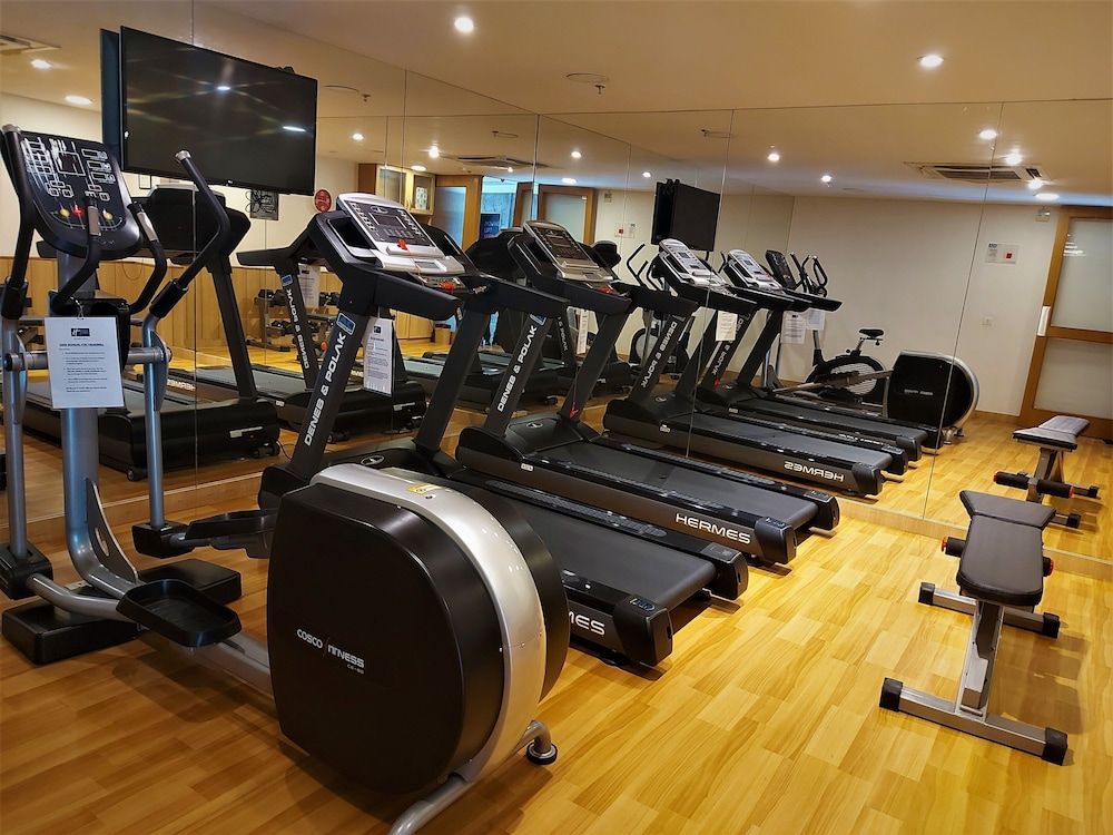 undefined Holiday Inn Express Ahmdabad Prahlad Nagar, an IHG Hotel 5
