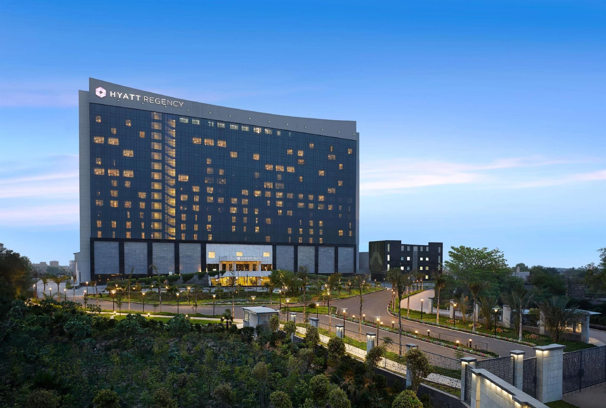 Hyatt Regency Gurgaon Room, 2 Twin Beds 3