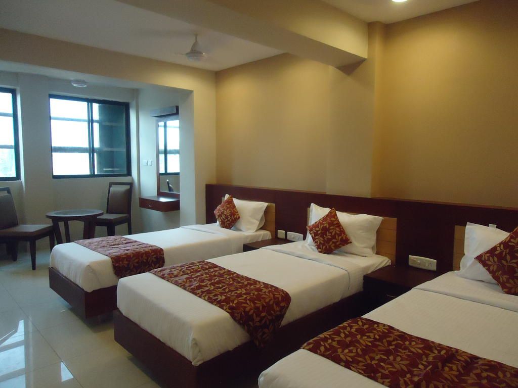 Triple Bed AC