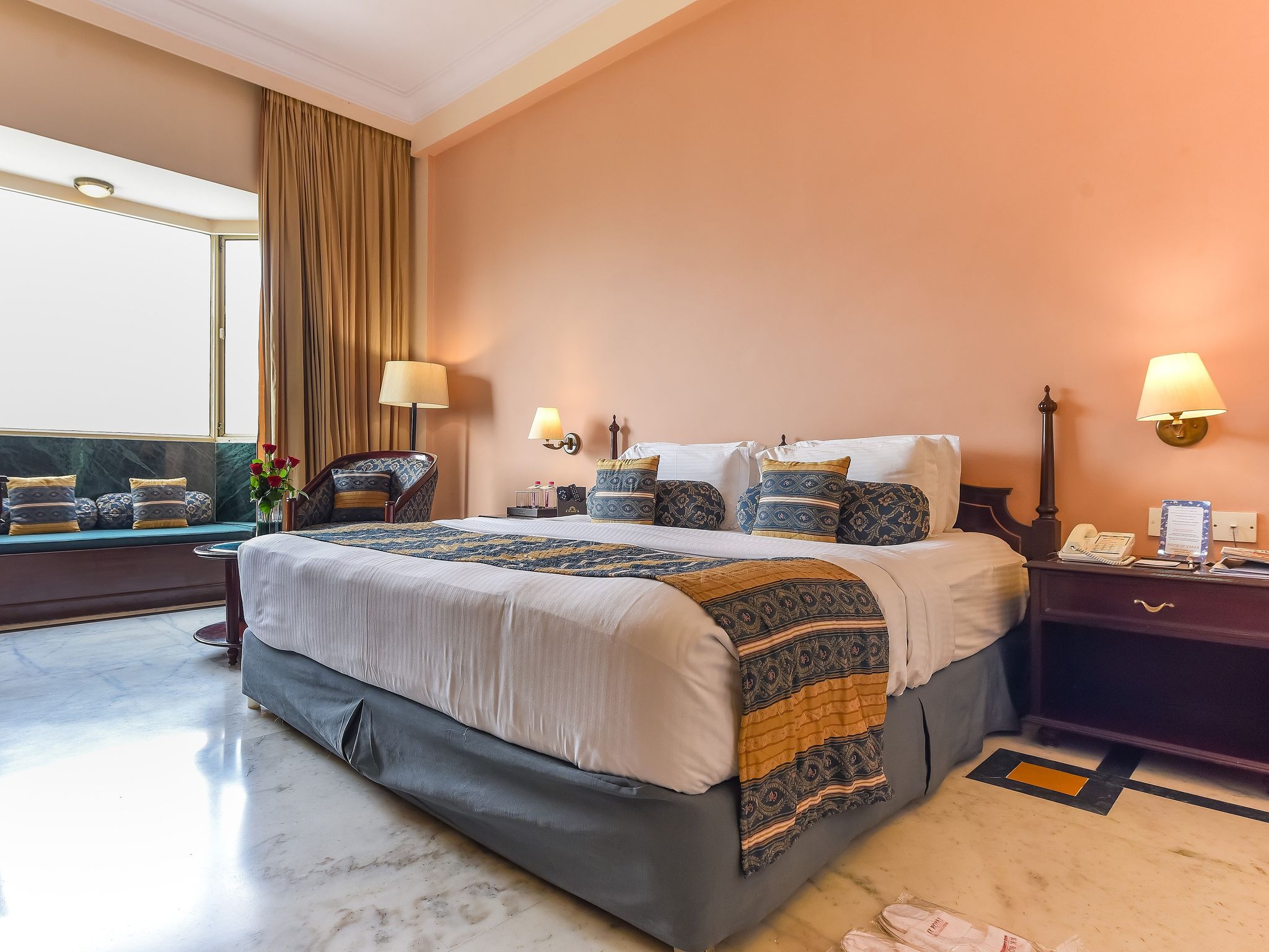 KK Royal Hotel & Convention Centre Deluxe Room 6