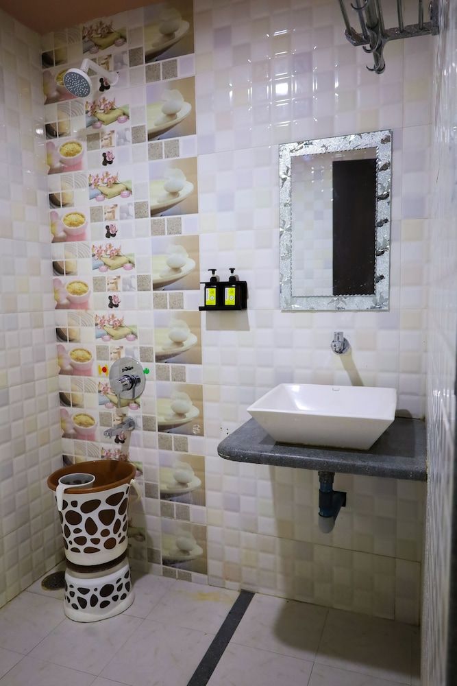 Hotel Sai Bansi Superior Room 15