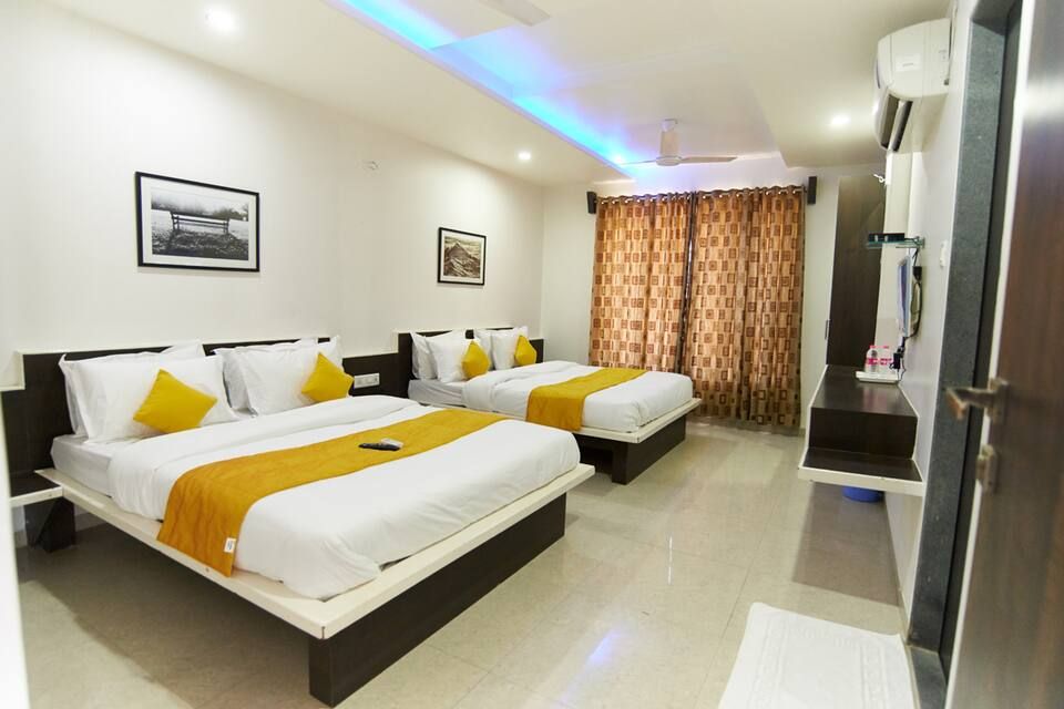 Comfort Quadruple Room (2 Double Bed)