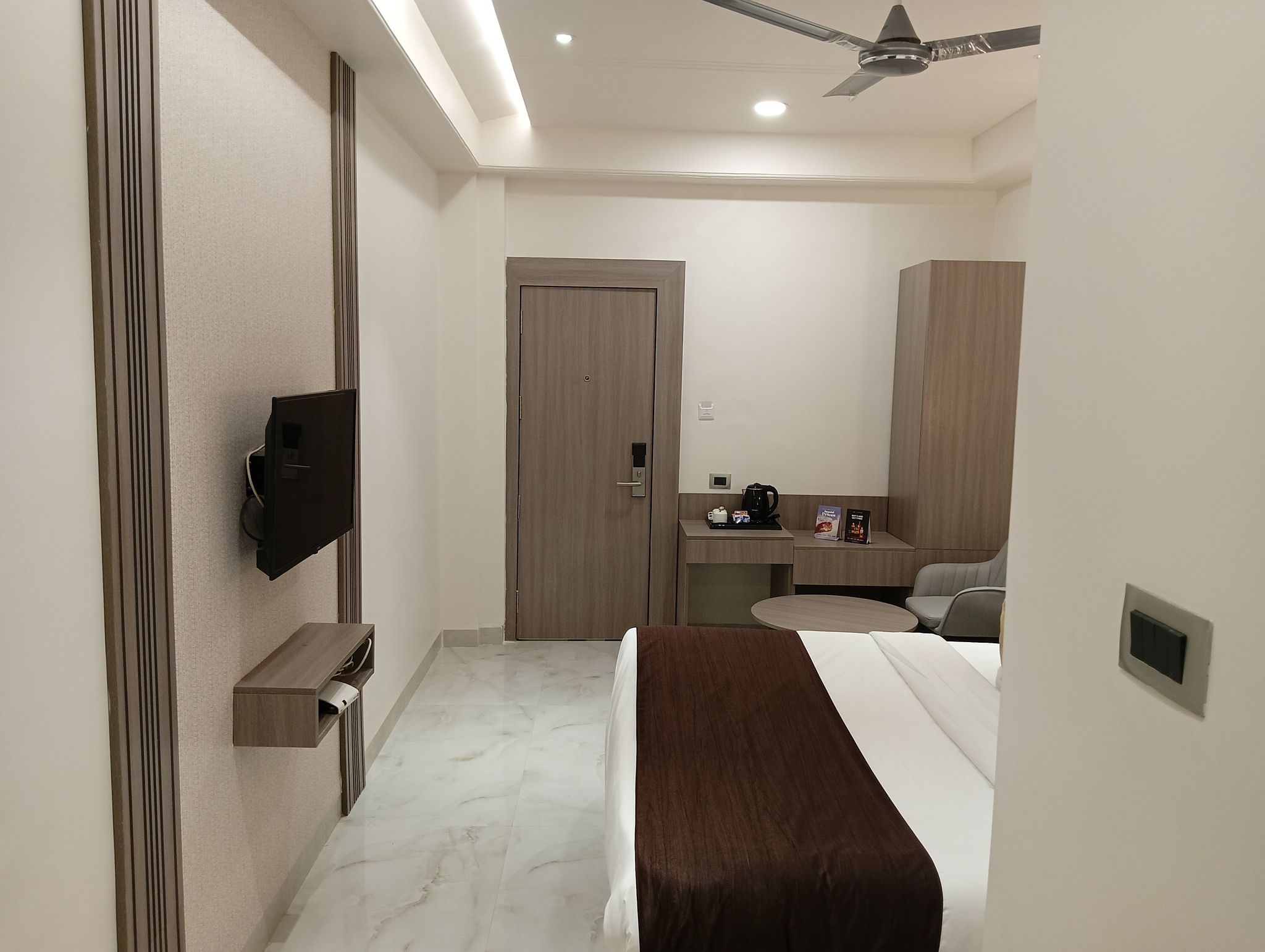 M Square Premier, A unit of BK Castles Premium Room 22