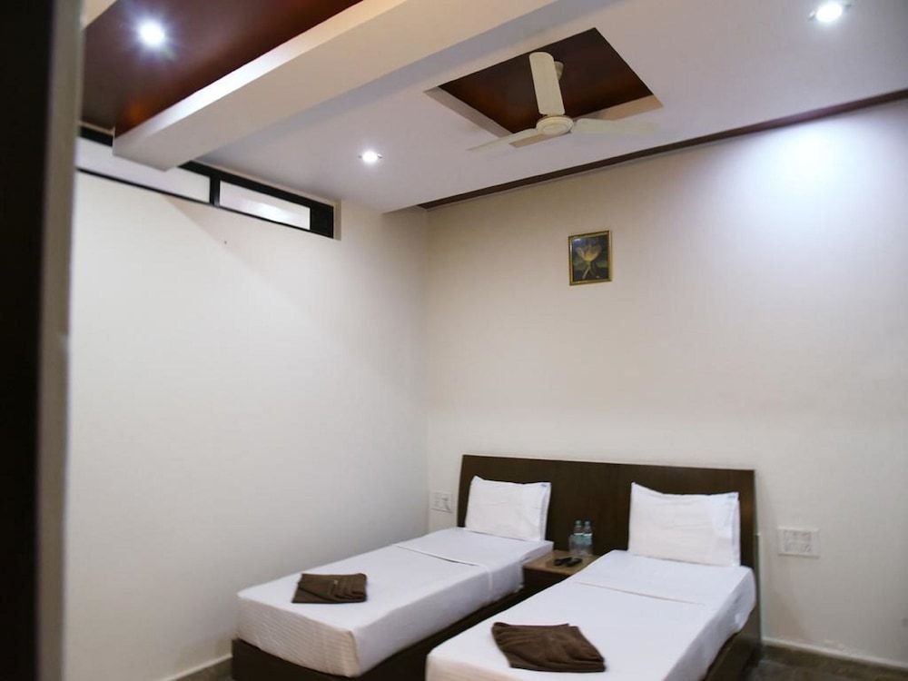 undefined Hotel Sarayu 7