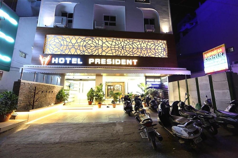 undefined Hotel President 7