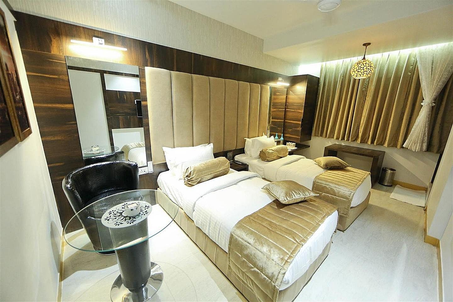 Hotel President Executive Deluxe Room 15