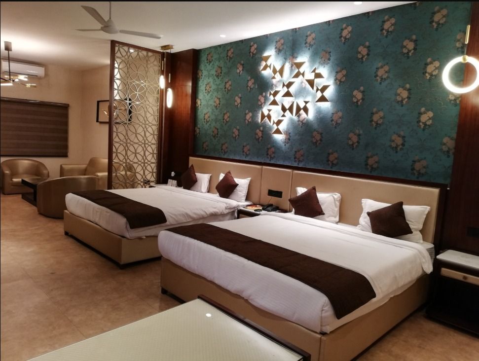 undefined Patrician - Clover 7