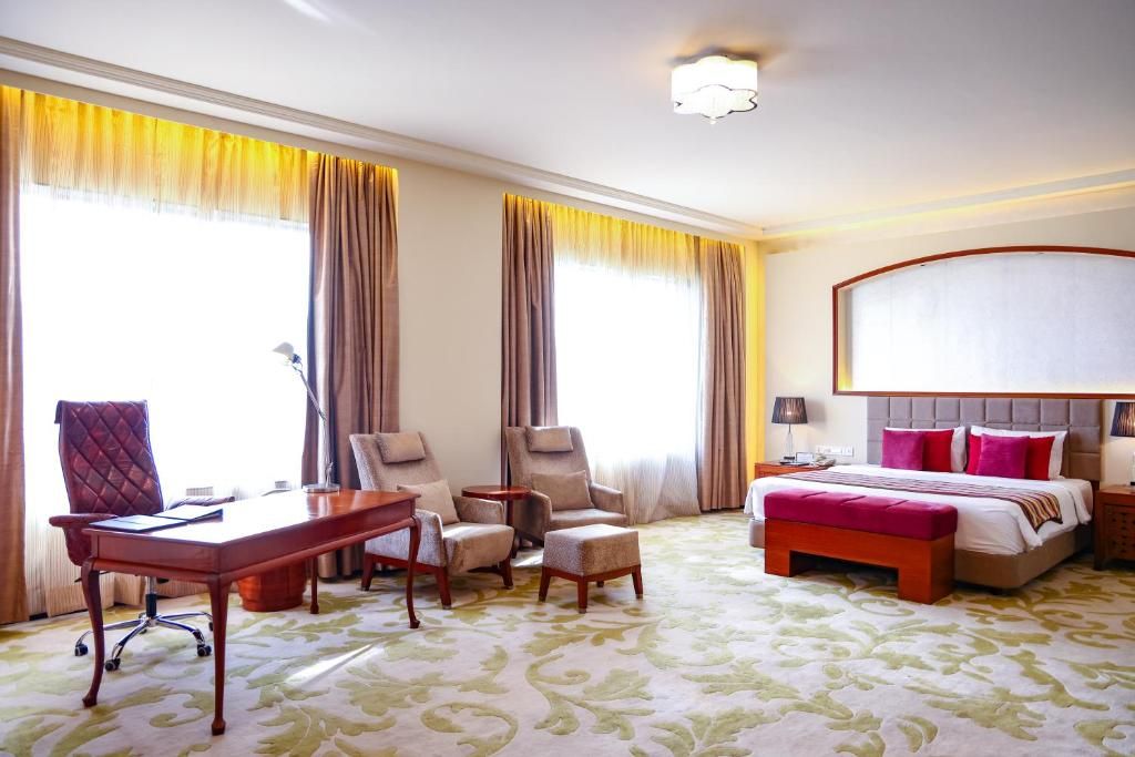 Deluxe Pool View Room - Double