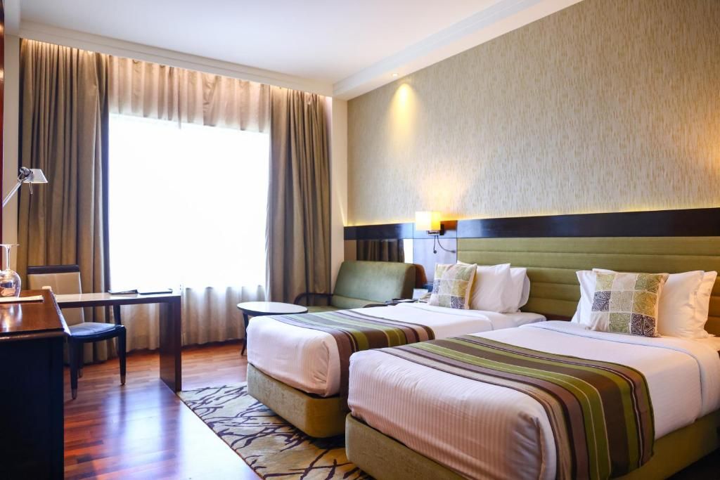 Deluxe Pool View Room - Double