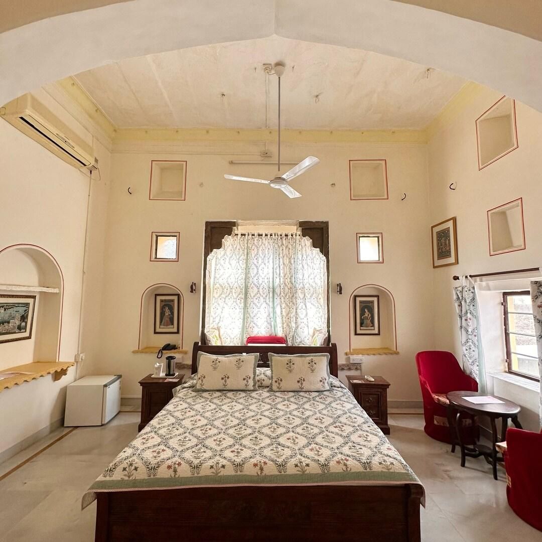 Suite A/C Room