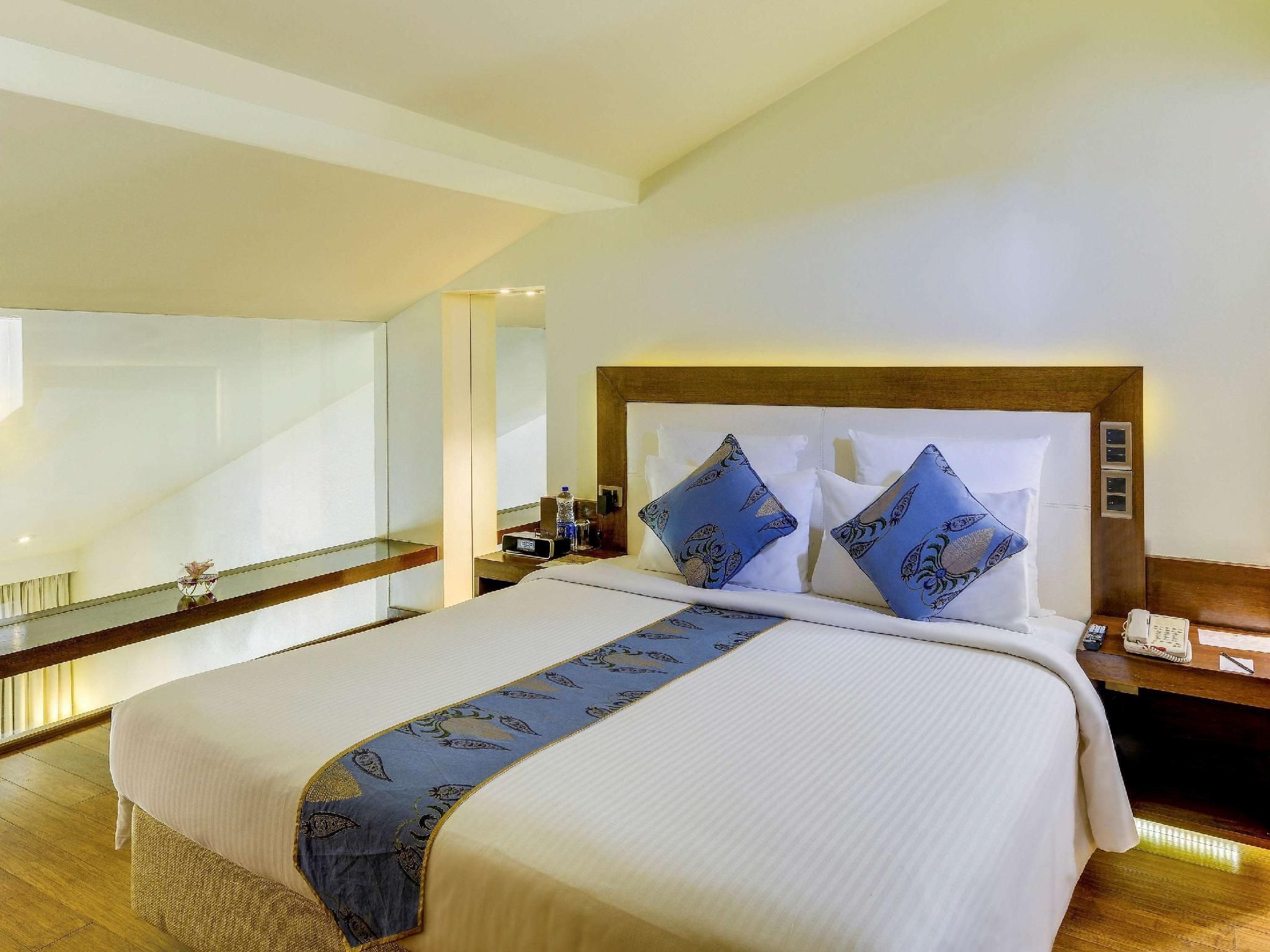 undefined Novotel Goa Candolim Hotel 9