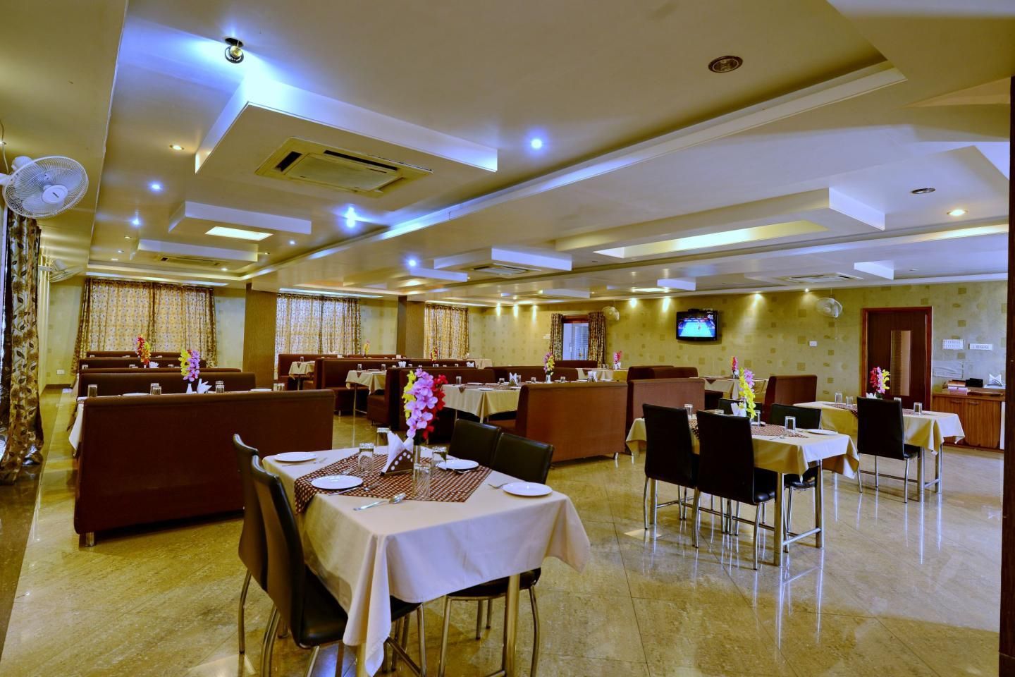 Food & Dining