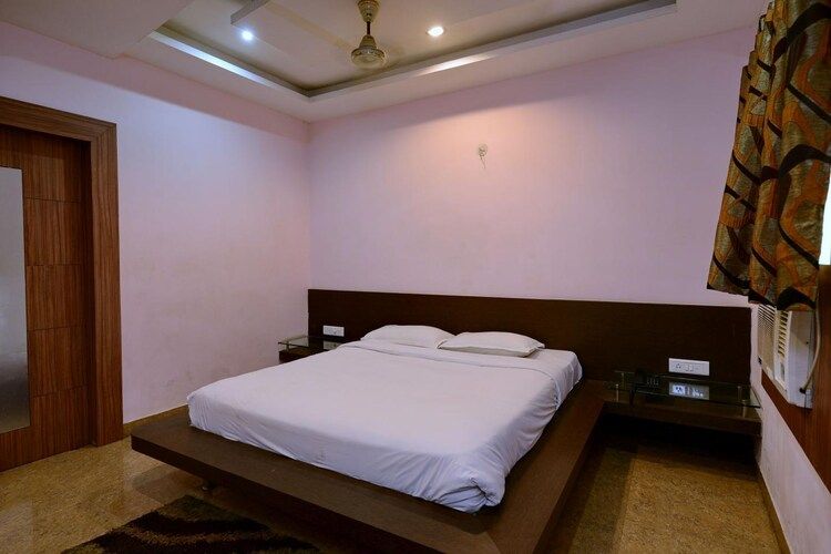 Relax INN Hotel & Resort Cottage Room