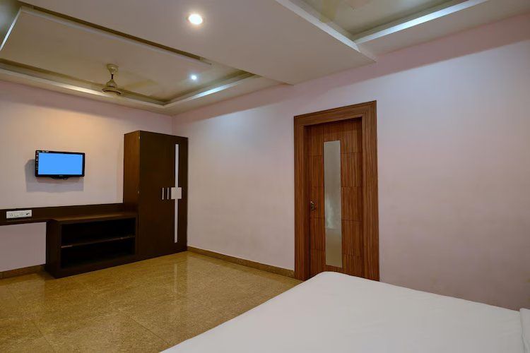 Relax INN Hotel & Resort Cottage Room 3