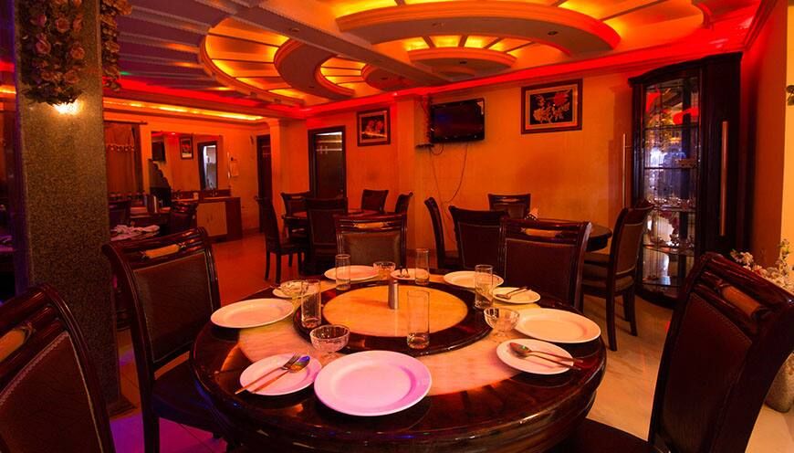 Food & Dining