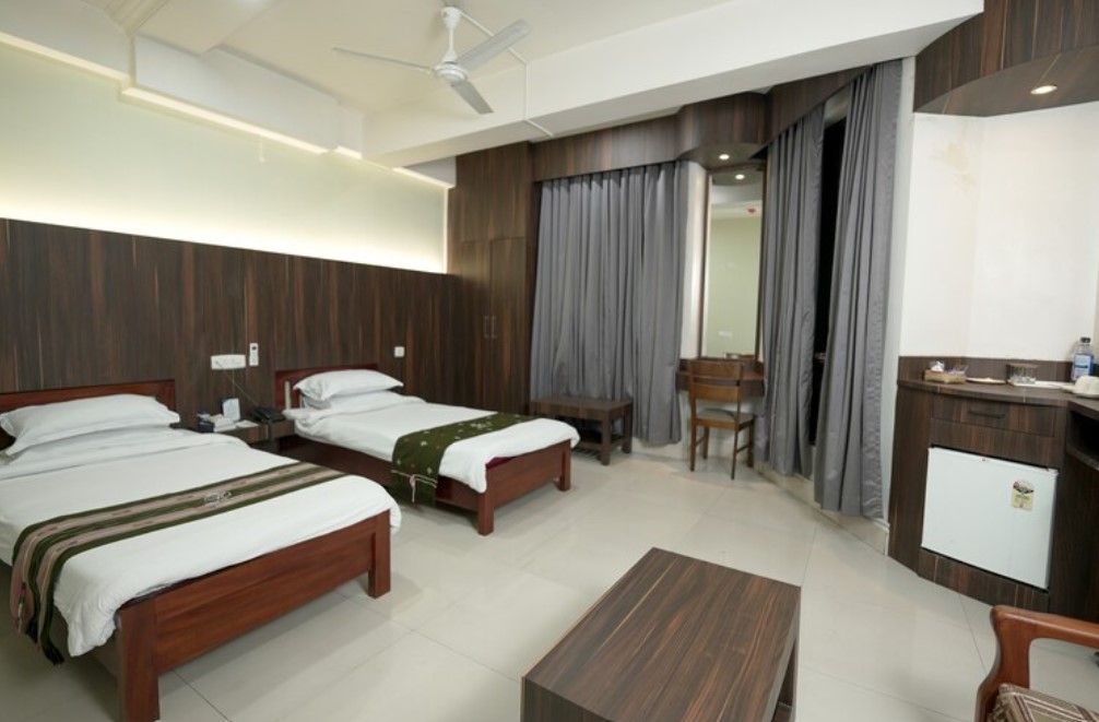 Double Deluxe (2Single Bed)