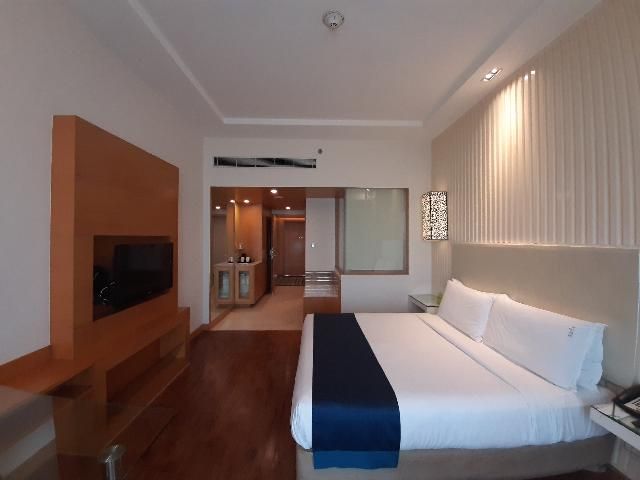 undefined Holiday Inn AMRITSAR RANJIT AVENUE by IHG 9