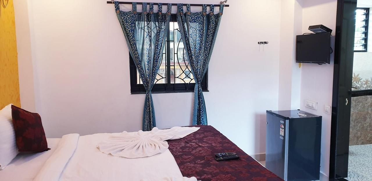 Veronica Resort by the sea Standard A/C Room With Balcony 5