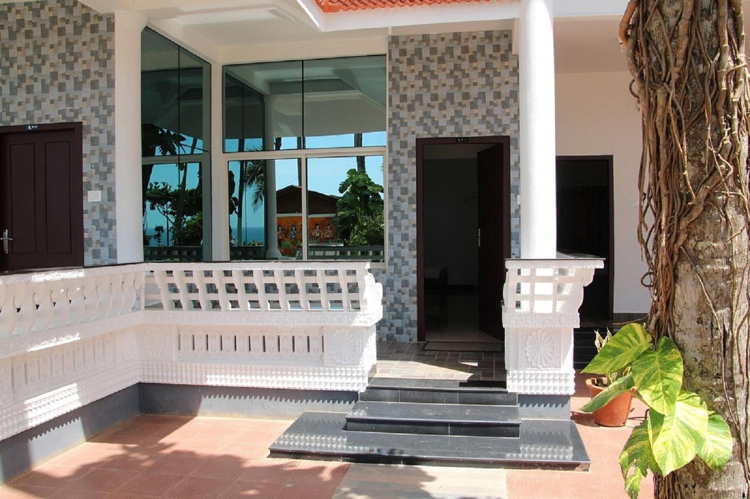 Hotel Exterior