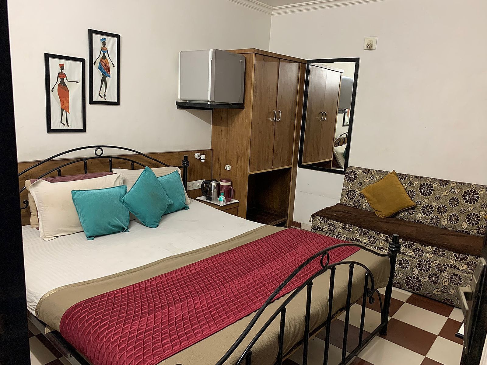 Super Deluxe Non AC Room