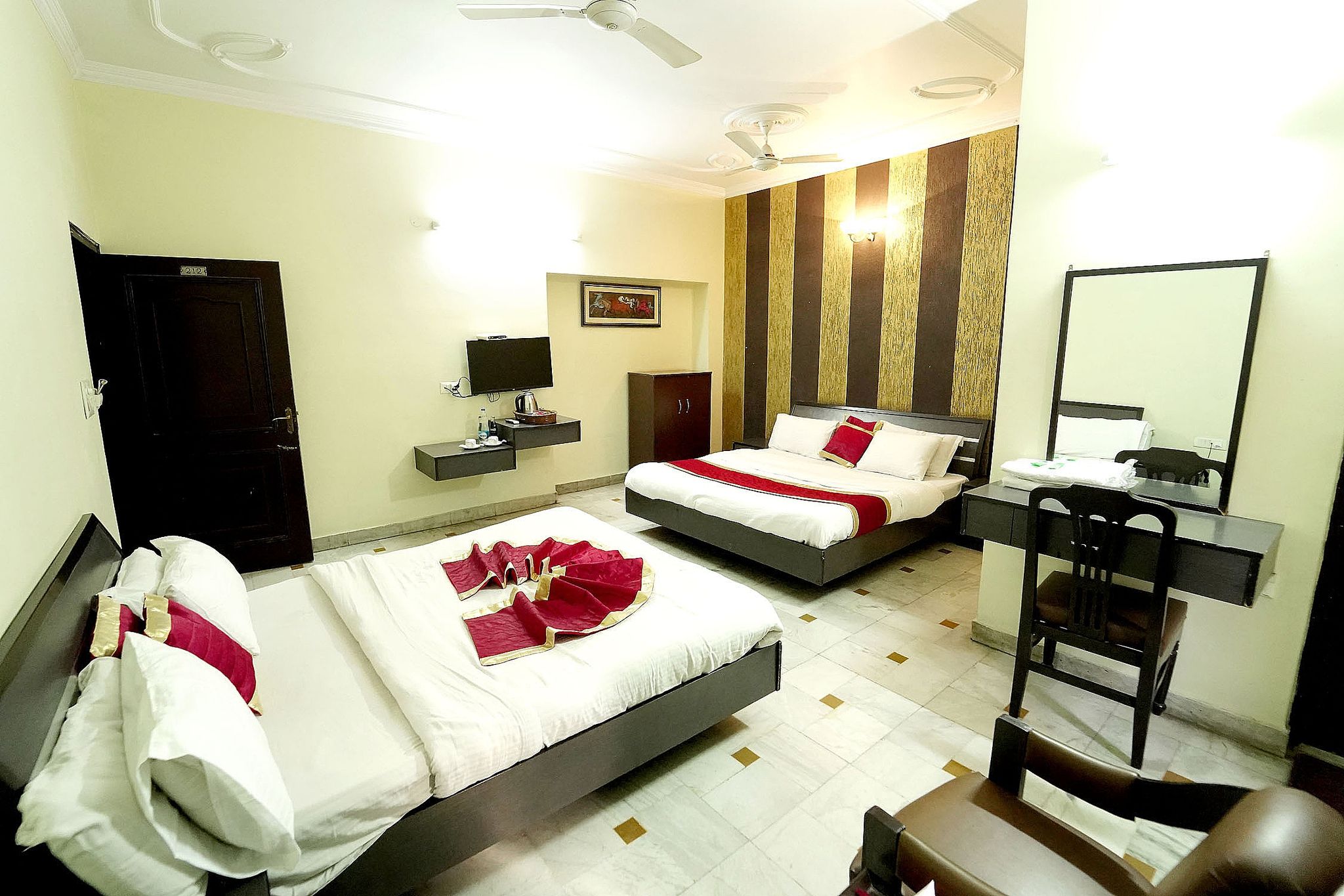 undefined Roopa International 5