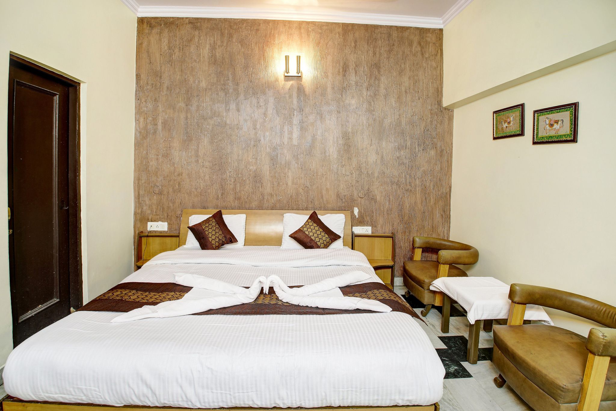 Roopa International Deluxe