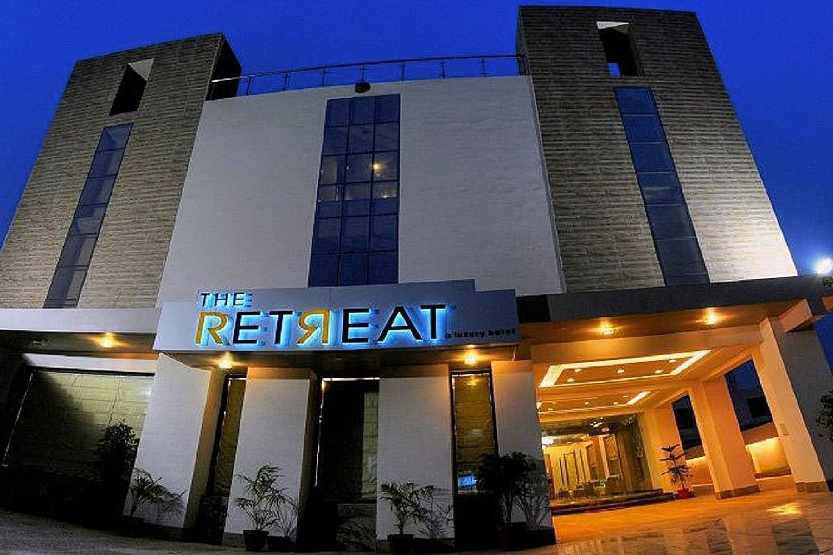 undefined Hotel The Retreat 9