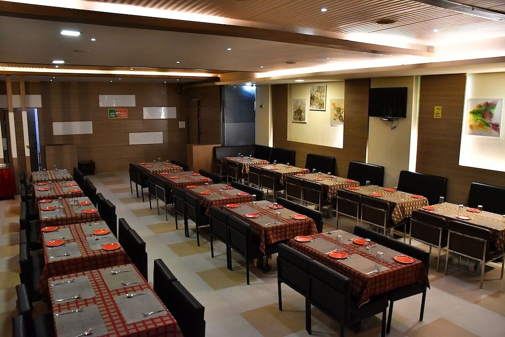 undefined Hotel Vijay Parkinn, Gandhipuram, Coimbatore 4