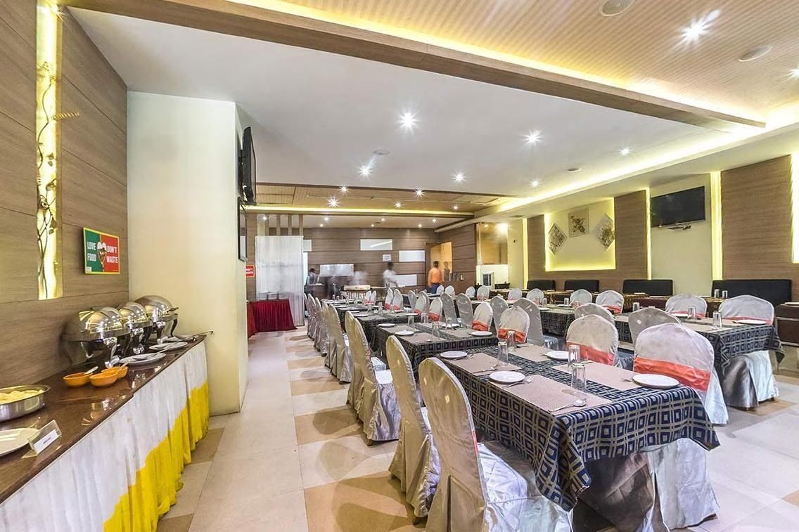 Food & Dining