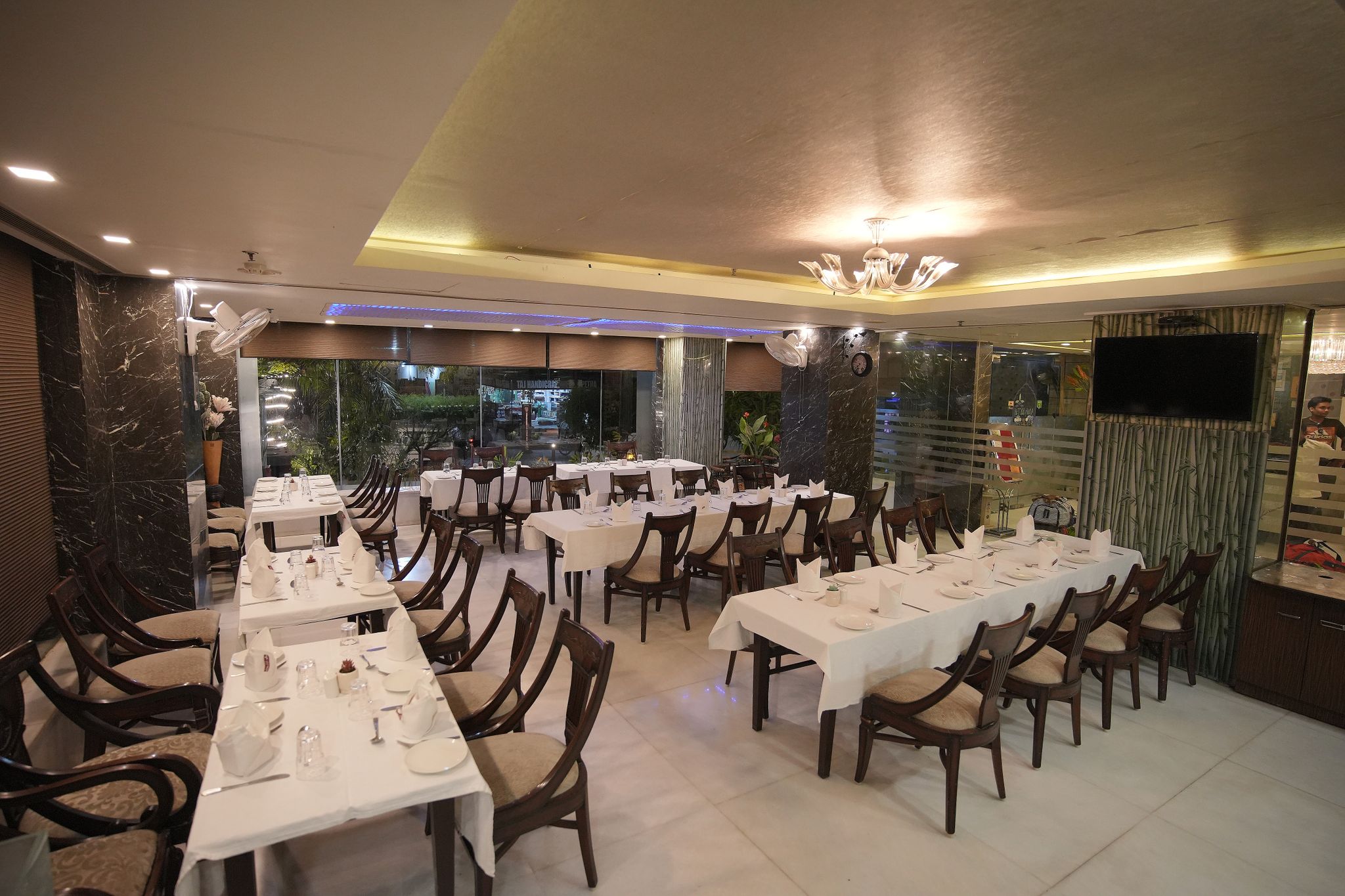 undefined Hotel Atulyaa Taj 4