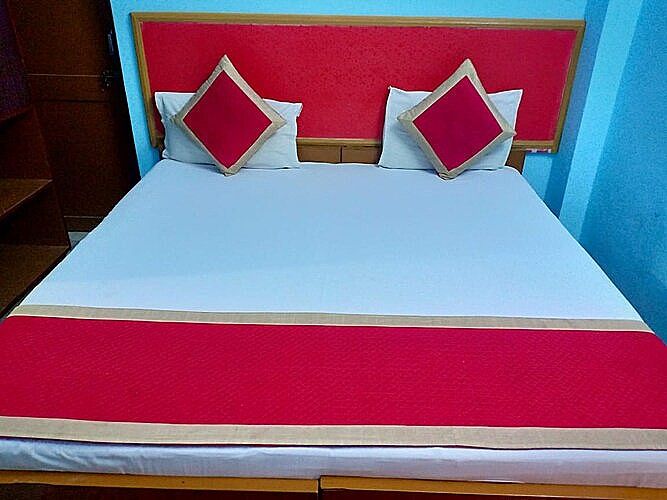 Hotel Jai Maa Palace Deluxe AC room 4