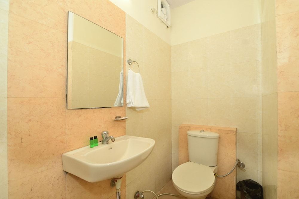 Hotel Ankur Palace Deluxe Room 16