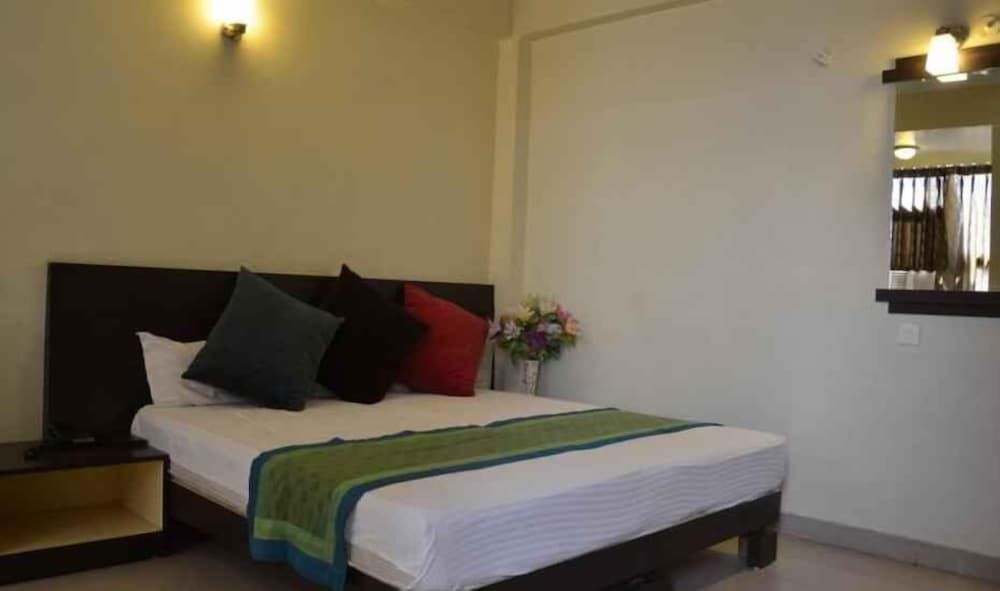 Hotel Ankur Palace Deluxe Room 10