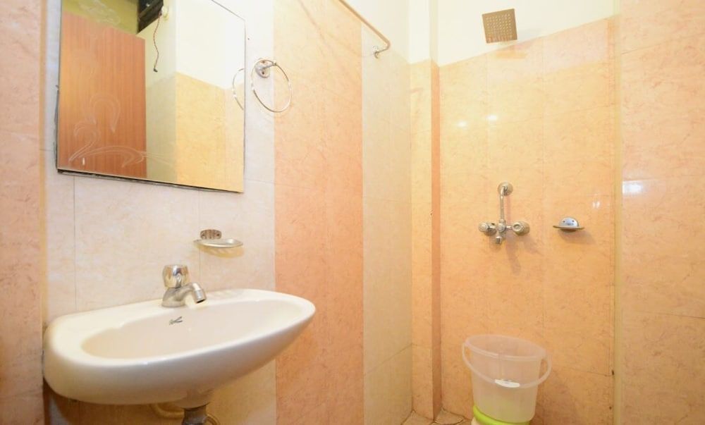 Hotel Ankur Palace Deluxe Room 17