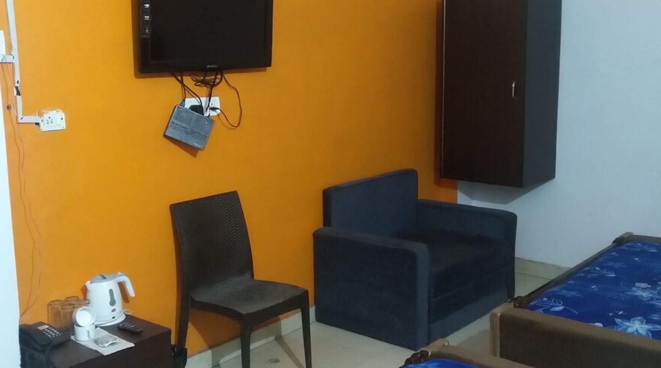 Hotel Chakasha Govindam Four Bedded AC Room