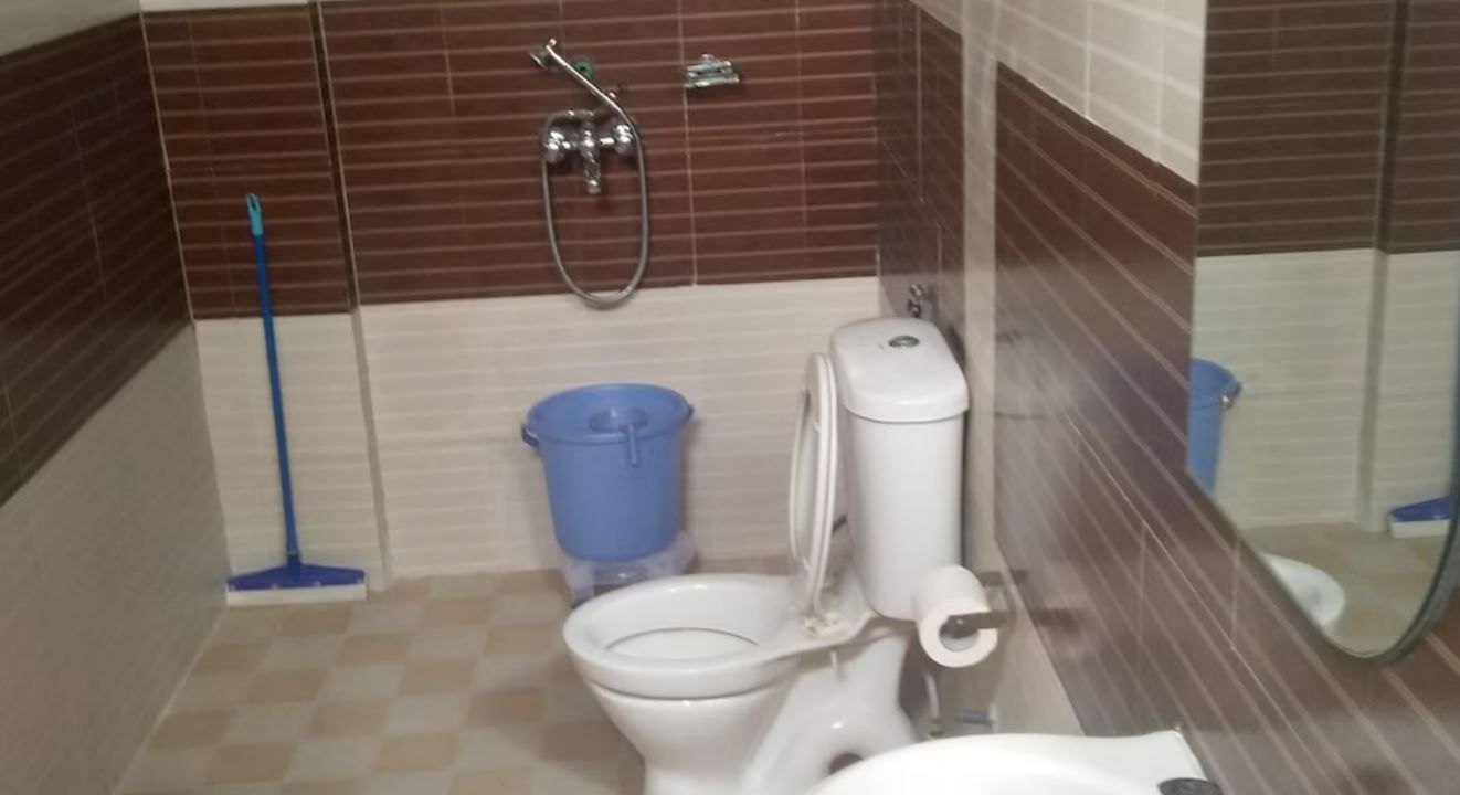 Hotel Chakasha Govindam Double Bedded AC Room 2