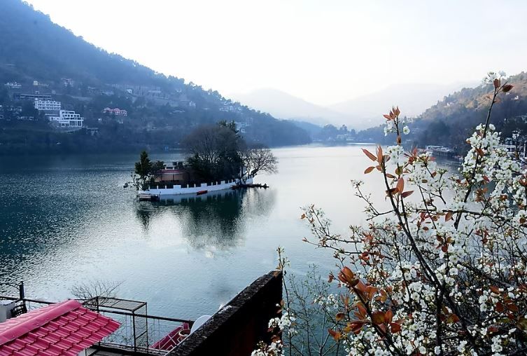 Lake Retreat Bhimtal