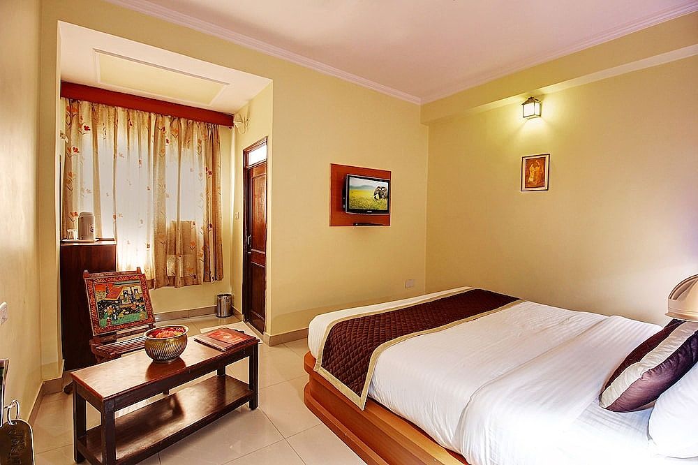 Hotel Jaisingh Palace Deluxe Room 8