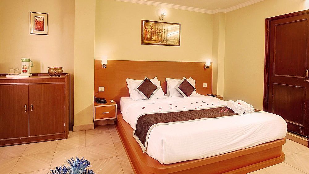 Hotel Jaisingh Palace Deluxe Room 12