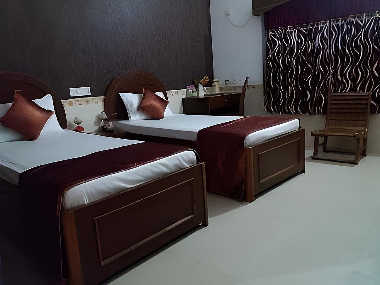 Triple Bed Room With Air Conditioning